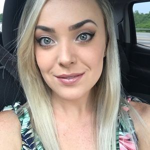 Meet your Posher, Ali